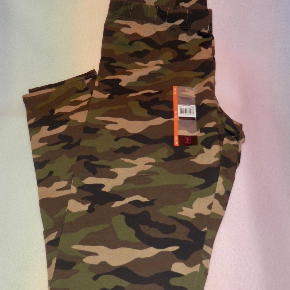 NO BOUNDARIES ANKLE GREEN CAMO LEGGINGS * NEW * VARIETY OF SIZES *